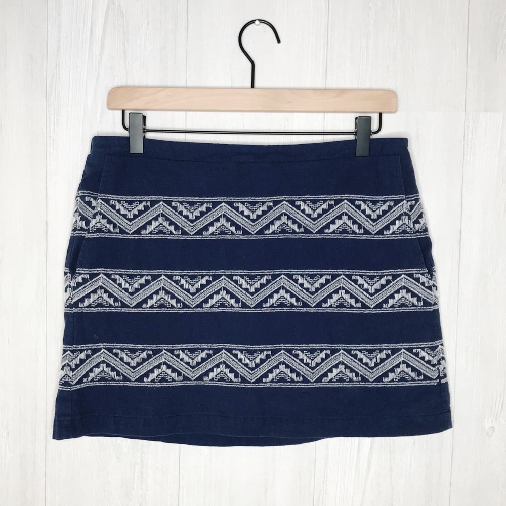 [Hinge] Navy/White Embroidered A-Line‎ Skirt Sz. S